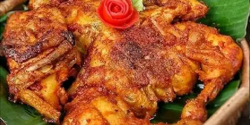 Ayam bakar dan goreng Cahaya pelangi, Medan Satria