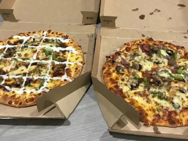 Domino's Pizza Food Photo 12