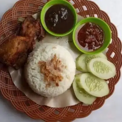 Gambar Makanan Pecel Lele Mas Suyit Pasar Thomas 3