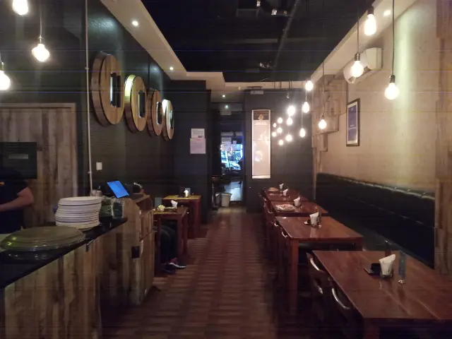 Gambar Makanan Hugo Soju Bar & Eatery 9