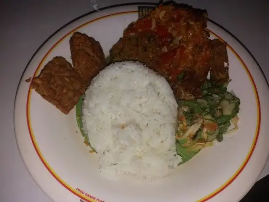 Gambar Makanan Ayam Penyet Surabaya 9