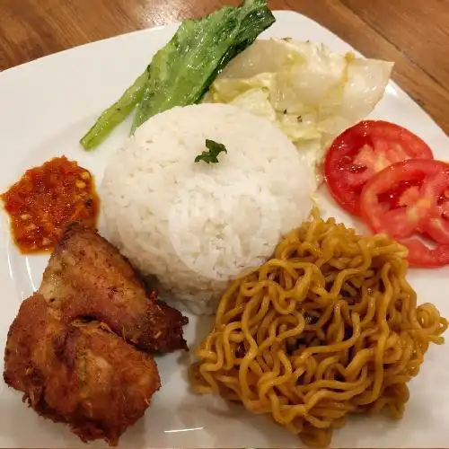 Gambar Makanan School Cafe and CoWorking, Serpong Utara 10