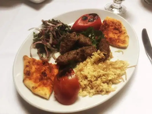 Çanak Kebap &amp; Katmer  Goztepe'nin yemek ve ambiyans fotoğrafları 1