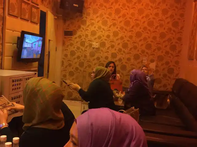 Gambar Makanan Masterpiece Family Karaoke Jl.Multatuli No.30 ABC Medan 6