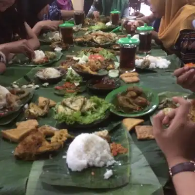 Ayam Goreng Bugisan