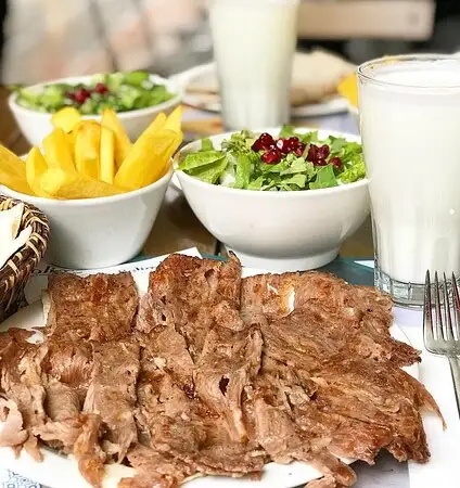 Tatar Salim Döner Lokantası Kadıköy'nin yemek ve ambiyans fotoğrafları 1