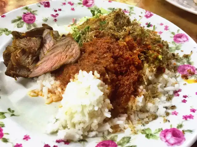 Kak Zah Nasi Kerabu-belimbing Food Photo 4