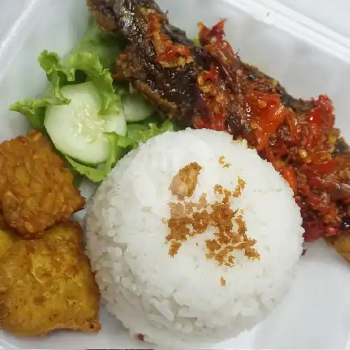 Gambar Makanan Ayam Geprek Nyonyor 5