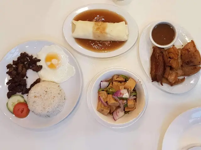 Lola Idang's Pancit Malabon Food Photo 19