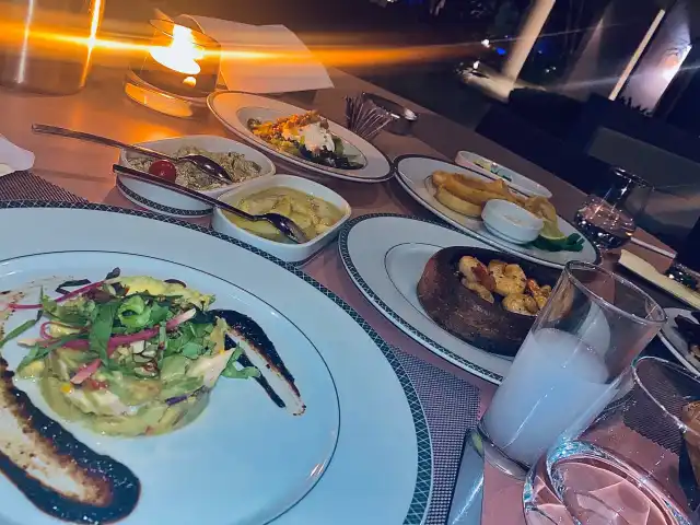 Maxx Royal AzureFish A'la Carte Restaurant'nin yemek ve ambiyans fotoğrafları 1