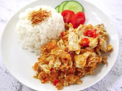 Ayam Goreng , Salad Buah , Sop Buah, Warung Kyla, Babakan Ciparay