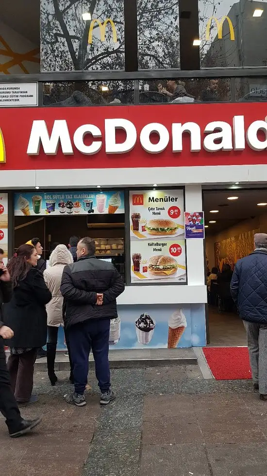 McDonald's'nin yemek ve ambiyans fotoğrafları 61