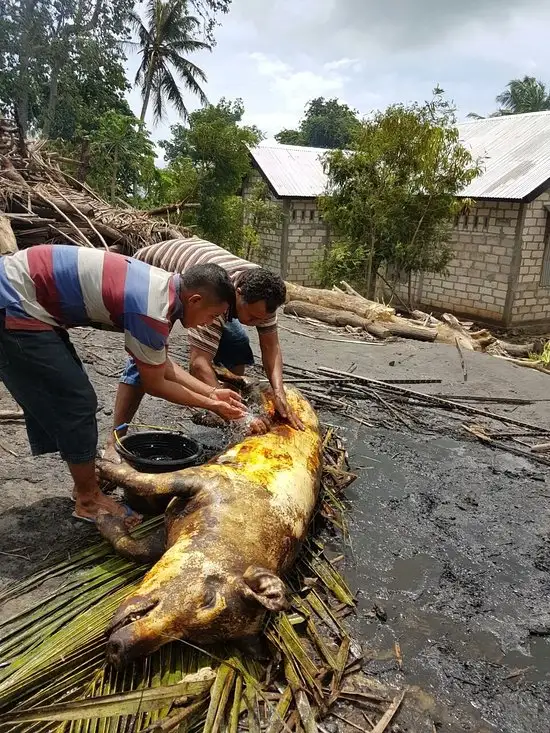 Gambar Makanan Sei Babi Om Bai Baun 9