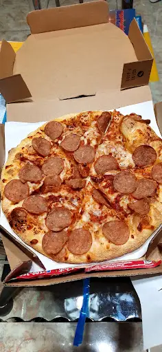 Gambar Makanan Domino's Pizza 3
