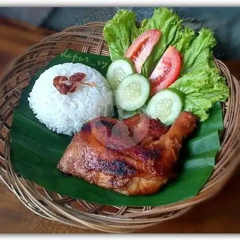 Gambar Makanan Ayam Kremes Dan Bakar Family, Kalasan 3