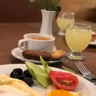 Ramada Hotel Restorant