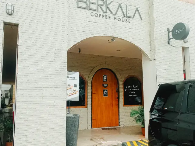 Gambar Makanan BerkalaCoffee 2