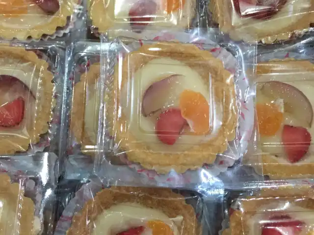 Gambar Makanan Toko Kue Sukahati 4