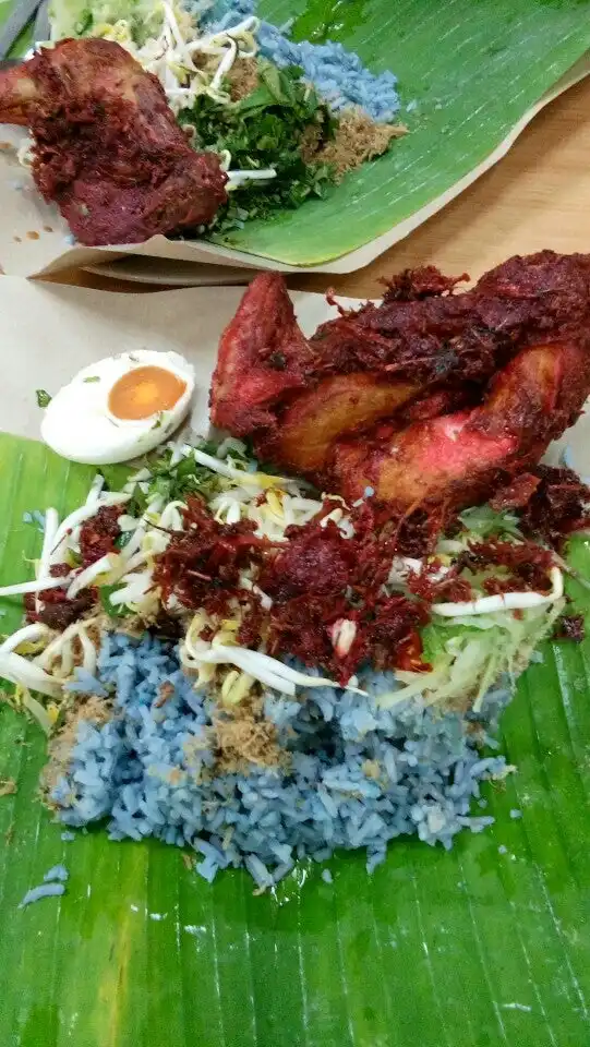 Nasi Paku Ayam Kampung Food Photo 9