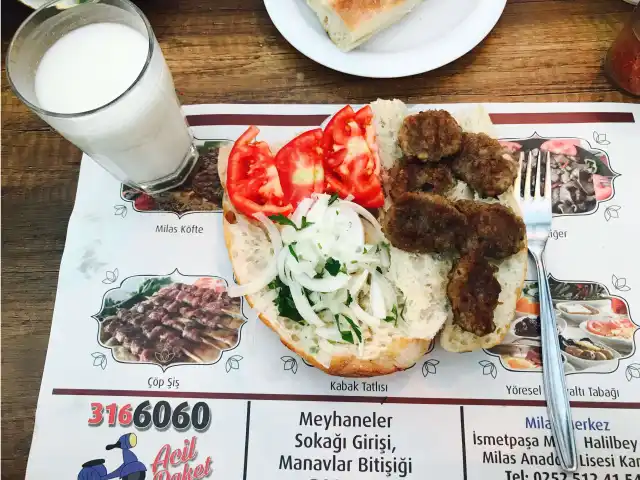 Meşhur Köfteci Nazmi Usta'nin yemek ve ambiyans fotoğrafları 6