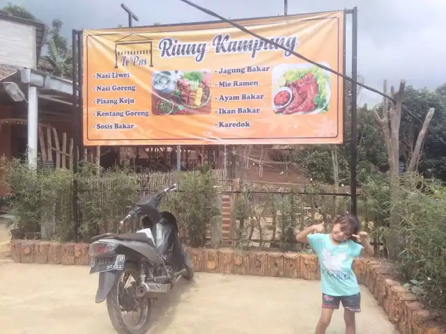 Gambar Makanan De'Pinus Bandung 3