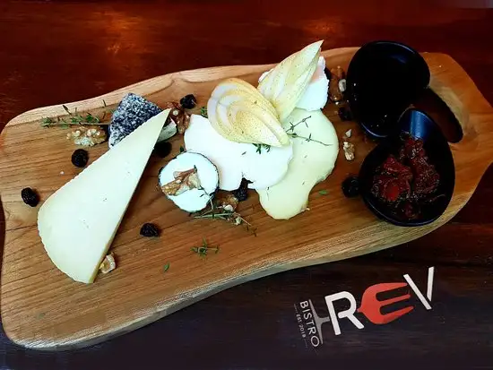 Gambar Makanan Rev Bistro 6