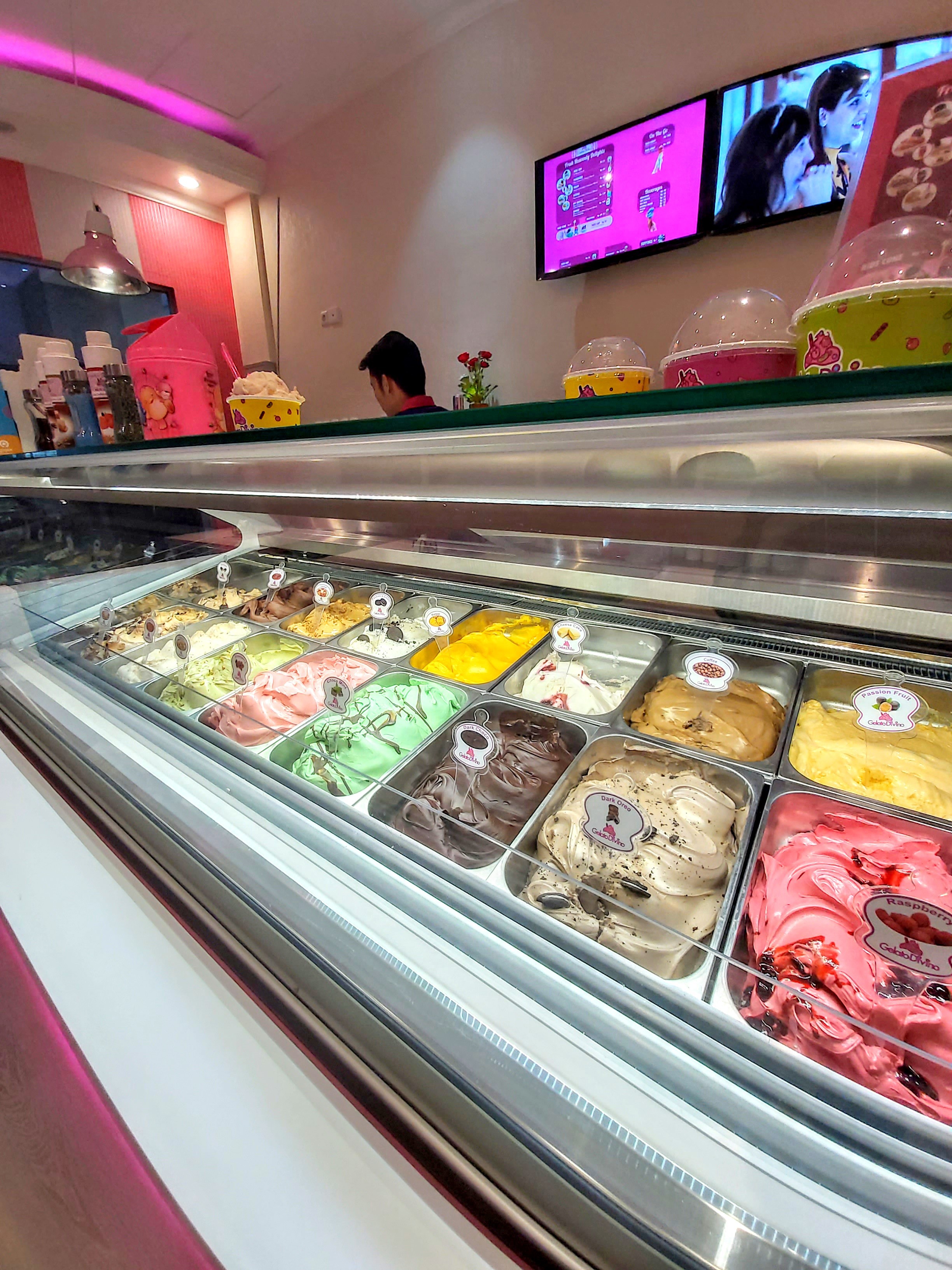 Gelato Divino terdekat Restoran dan Tempat Makan Es Krim terdekat di