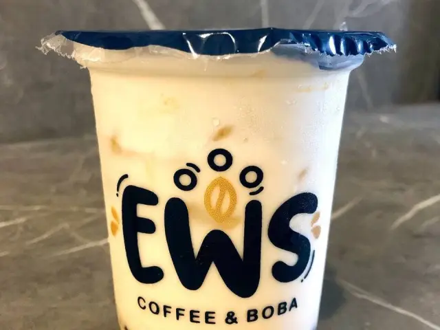 Gambar Makanan EWS Coffee & Boba 9