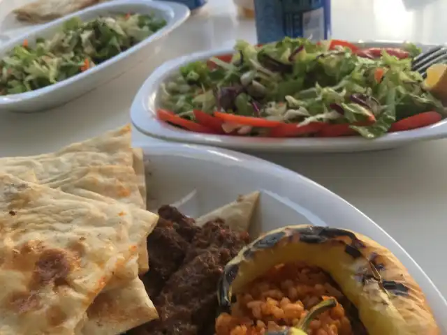 Feyzade Restaurant'nin yemek ve ambiyans fotoğrafları 1