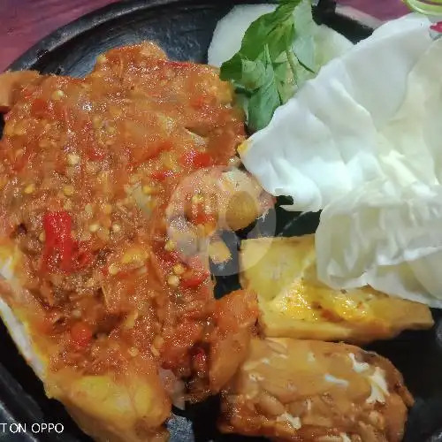 Gambar Makanan Warung Bu Tiya Penyet Goreng & Bakar, Banjarmasin Timur 11