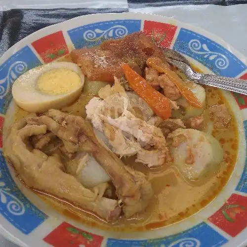 Gambar Makanan Lontong Opor Simbah, Janti 5