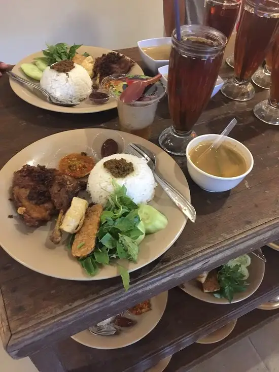 Gambar Makanan Nasi BeBeK Pak Janggut Banjarmasin 8