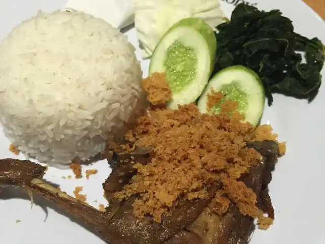 Gambar Makanan Nasi Goreng Babat Tjap Toegoe Moeda 12