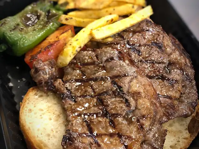 Gürme Steak House'nin yemek ve ambiyans fotoğrafları 4