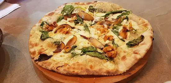 Fino Piza Food Photo 2