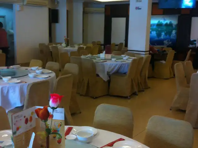 Gambar Makanan Central Restaurant 8