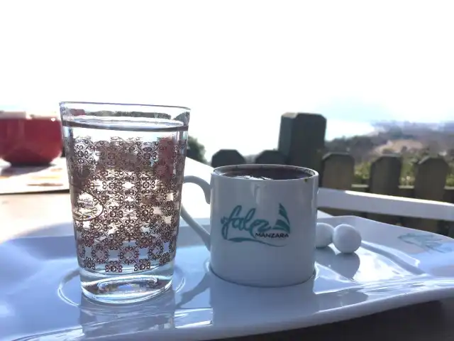 Falez Manzara Cafe & Bistro'nin yemek ve ambiyans fotoğrafları 3