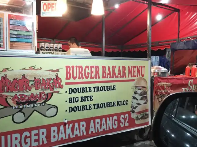 Burger Bakar Arang Food Photo 12