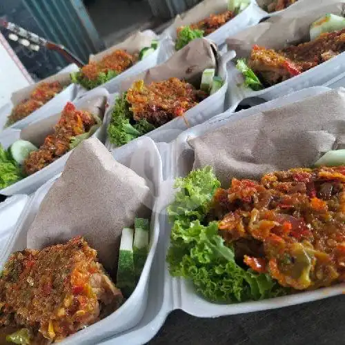 Gambar Makanan Ayam Geprek Adiba 4