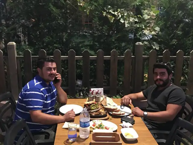 ÇKS Çatalca Köfte Kuzu Çevirme Tandır Kahvaltı'nin yemek ve ambiyans fotoğrafları 4