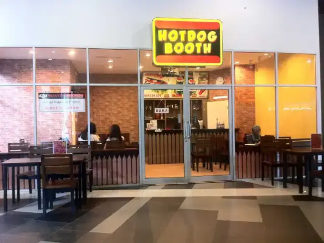 Gambar Makanan HotDog Booth 17
