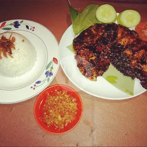 Gambar Makanan Pecel Lele Pohon Mangga, Kemuning 10