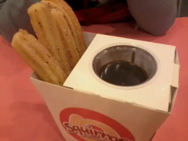 Gambar Makanan Squirros (Italian Doughnut Churros) 7