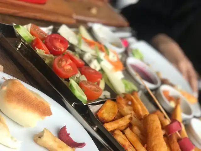 Kahveci Aziz Cafe&Bistro'nin yemek ve ambiyans fotoğrafları 17