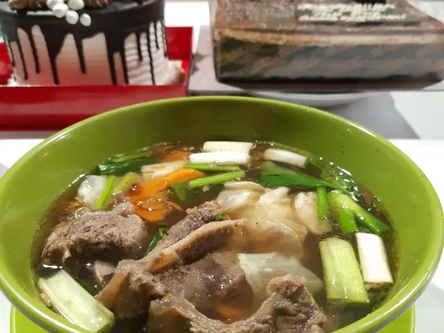 Gambar Makanan Sate Maranggi dan Sop Hj. Maya 2