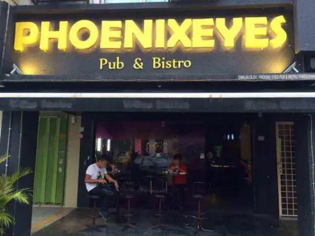 Phoenix Eyes Pub & Bistro