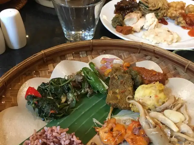 Gambar Makanan Arumanis Restaurant 11