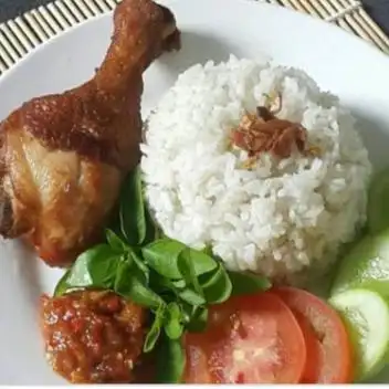 Gambar Makanan Lesehan Ayam Dan Lele Goreng MBOKNE FADHIL, Bantul 11