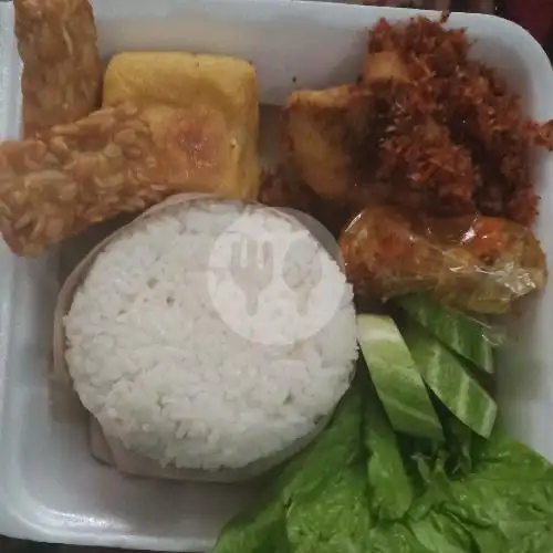 Gambar Makanan Ayam Serundeng Dan Ayam Penyet Ibu Yayan, Paledang 12