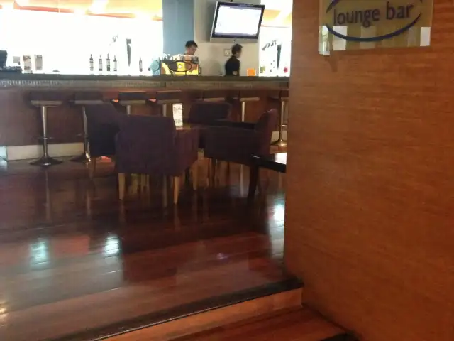 Gambar Makanan Lounge Bar - Hotel Novotel Mangga Dua 3